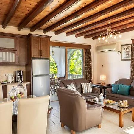 Villa Antonis